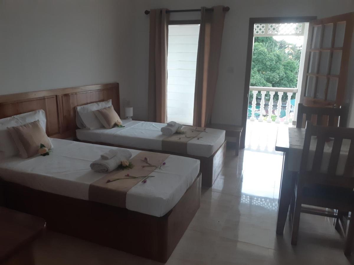 La Residence D'Almee Guesthouse Бає-Санта-Анна Екстер'єр фото