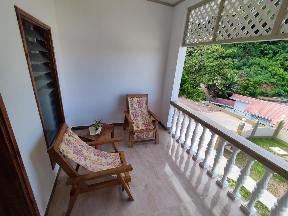 La Residence D'Almee Guesthouse Бає-Санта-Анна Екстер'єр фото