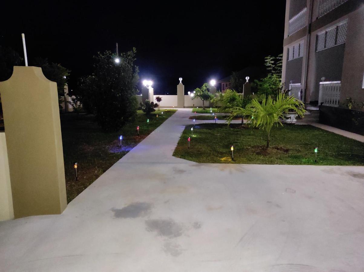 La Residence D'Almee Guesthouse Бає-Санта-Анна Екстер'єр фото